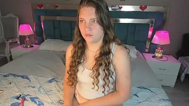 LiiaVelvet online show from April 3, 2026, 12:22 pm