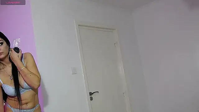 Snapshot of LisaTown chatting on November 20, 2025, 6:08 pm LisaTown online show from November 20, 2025, 6:08 pm