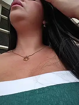 Layla-daring online show from February 16, 2026, 6:28 pm