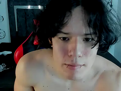 Snapshot of Kenai_Lavis chatting on December 17, 2025, 7:52 pm Kenai Lavis online show from December 17, 2025, 7:52 pm