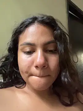 Snapshot of chicduality chatting on April 3, 2026, 10:49 pm chicduality online show from April 3, 2026, 10:49 pm