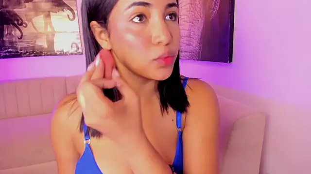 emmyheart7 online show from February 14, 2026, 4:13 am