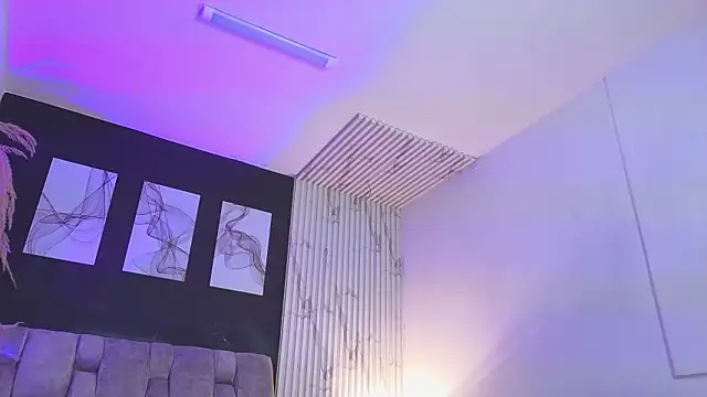 dahianae   online show from February 2, 2026, 7:35 pm