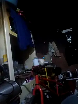 Eezxxx online show from February 4, 2026, 6:14 pm