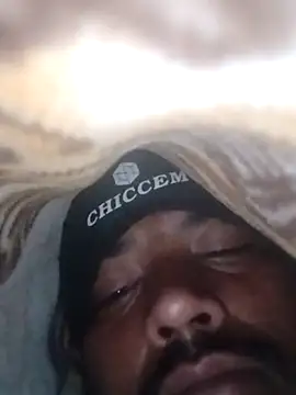 Roy   121 online show from February 9, 2026, 10:08 pm