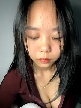 Snapshot of Kiee-lee chatting on November 29, 2025, 3:56 pm Kiee-lee online show from November 29, 2025, 3:56 pm