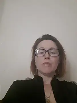 LanaOlbenst online show from April 18, 2026, 7:58 pm