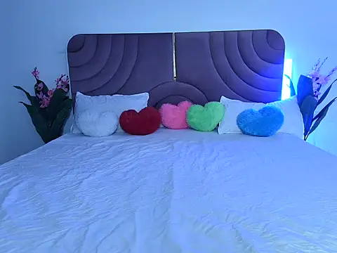 Snapshot of Husan-e-Jasmine chatting on February 28, 2026, 3:33 pm Husan-e-Jasmine online show from February 28, 2026, 3:33 pm