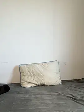 Herminoyouu online show from April 21, 2026, 7:04 am