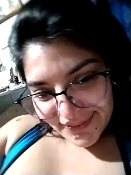 Snapshot of YouladyVidal chatting on November 20, 2025, 11:25 pm YouladyVidal online show from November 20, 2025, 11:25 pm