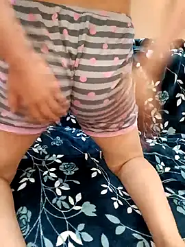 Snapshot of Noraaaax chatting on November 27, 2025, 9:43 am Noraaaax online show from November 27, 2025, 9:43 am