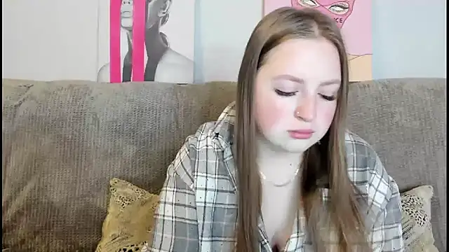 GirlPlayer online show from November 24, 2025, 1:27 am