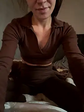 SexySapphire69x online show from January 9, 2026, 1:29 pm