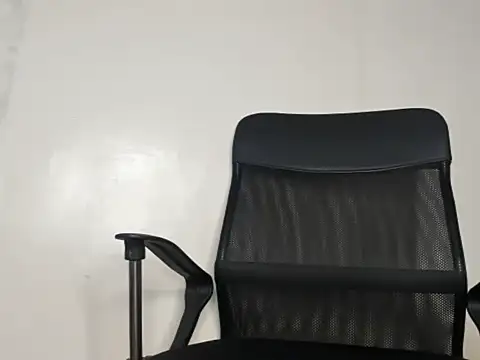 Snapshot of kira-stormm chatting on March 4, 2026, 9:33 pm kira-stormm online show from March 4, 2026, 9:33 pm