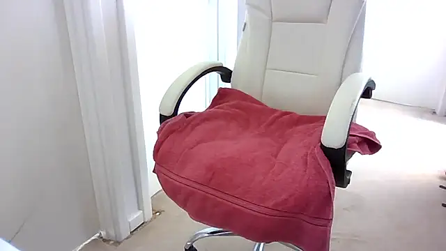 bighopey73 online show from October 26, 2025, 5:30 am