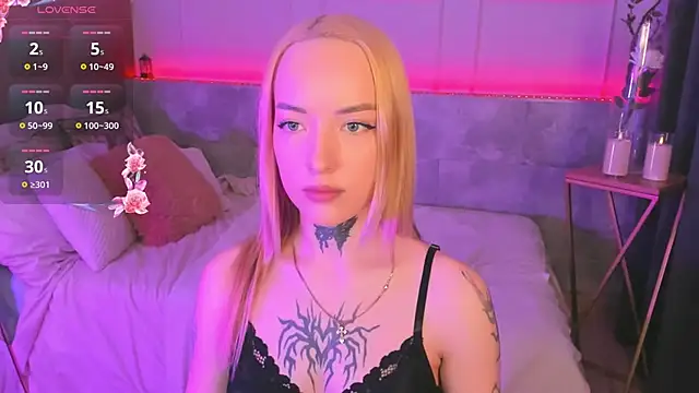 MarquiseMuse online show from February 26, 2026, 6:02 am