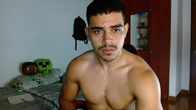 Snapshot of Kent_Rodriguez chatting on June 28, 2026, 3:35 am Kent Rodriguez online show from June 28, 2026, 3:35 am