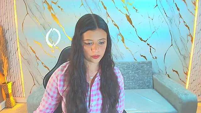 Snapshot of Diamond_tf chatting on November 27, 2025, 8:42 pm Diamond tf online show from November 27, 2025, 8:42 pm