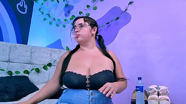 Snapshot of Lorena_Adamsx chatting on December 1, 2025, 7:04 pm Lorena Adamsx online show from December 1, 2025, 7:04 pm