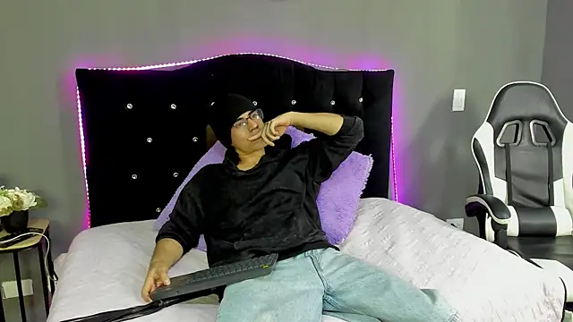 eren jeager online show from April 22, 2026, 1:45 am