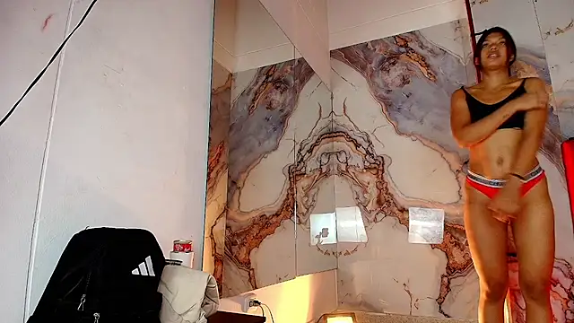 Snapshot of luna___ chatting on December 16, 2025, 1:37 pm luna online show from December 16, 2025, 1:37 pm