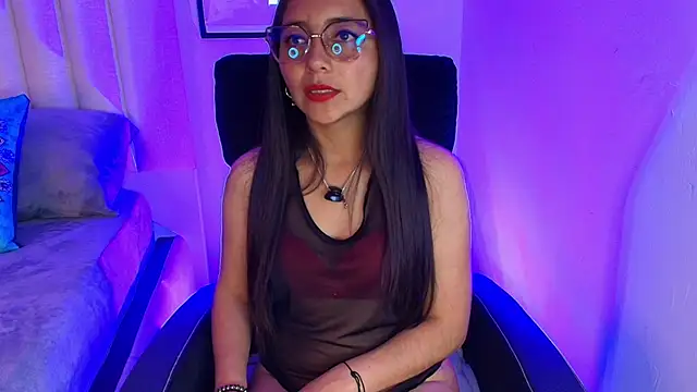 Snapshot of Mara_Wolf01 chatting on December 2, 2025, 8:10 pm Mara Wolf01 online show from December 2, 2025, 8:10 pm