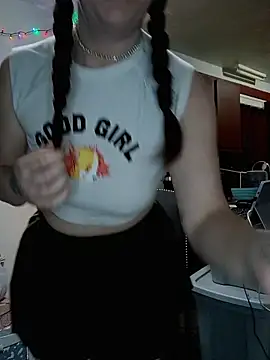 LaylaLucis online show from December 20, 2025, 1:41 am