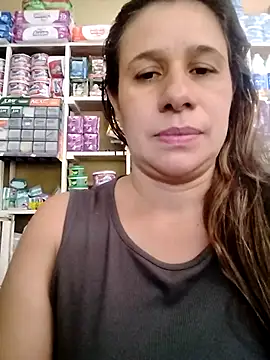 MIA-LARIOS online show from April 19, 2026, 2:40 pm