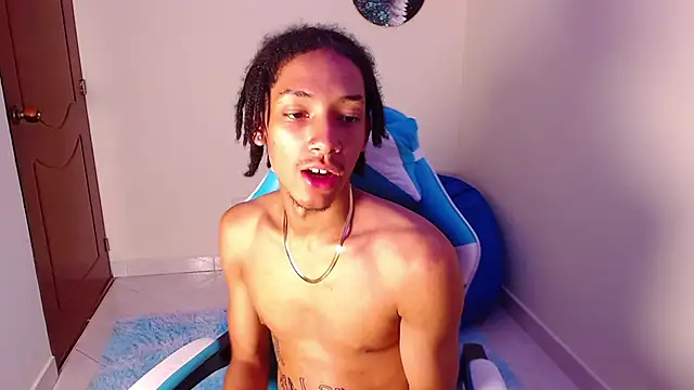 Snapshot of smith_66jr chatting on November 28, 2025, 11:05 pm smith 66jr online show from November 28, 2025, 11:05 pm