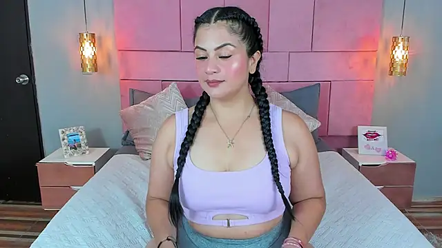 XiommyMorriss online show from November 28, 2025, 11:21 am