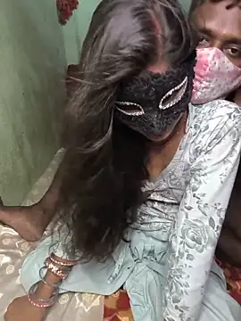 Laxmidevi000 online show from May 27, 2026, 7:49 am