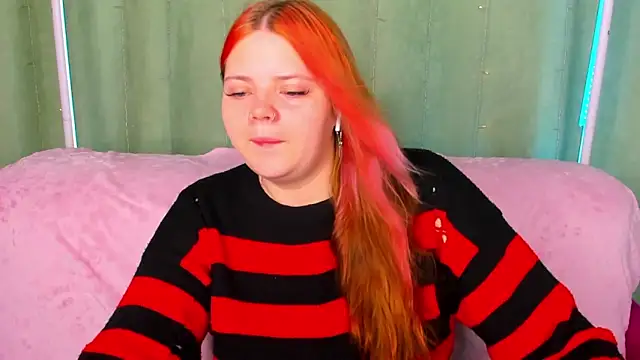 KellyFiery online show from May 29, 2026, 1:22 am