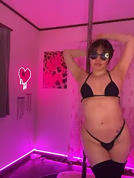 Snapshot of Maria_Bigbooty chatting on June 7, 2026, 2:33 pm Maria Bigbooty online show from June 7, 2026, 2:33 pm