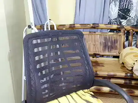 lovelyxmorena online show from March 25, 2026, 9:35 pm