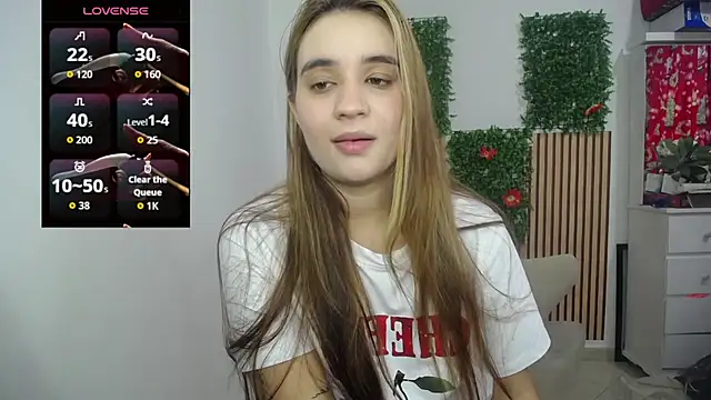 Snapshot of Karol_Stones chatting on November 23, 2025, 5:45 pm Karol Stones online show from November 23, 2025, 5:45 pm