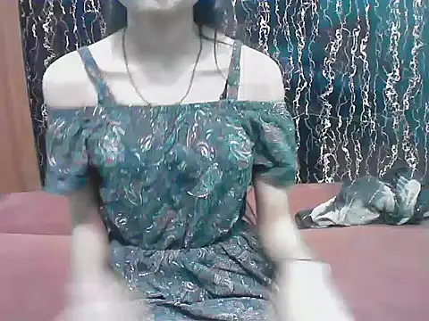 hello baby01 online show from March 16, 2026, 5:05 pm