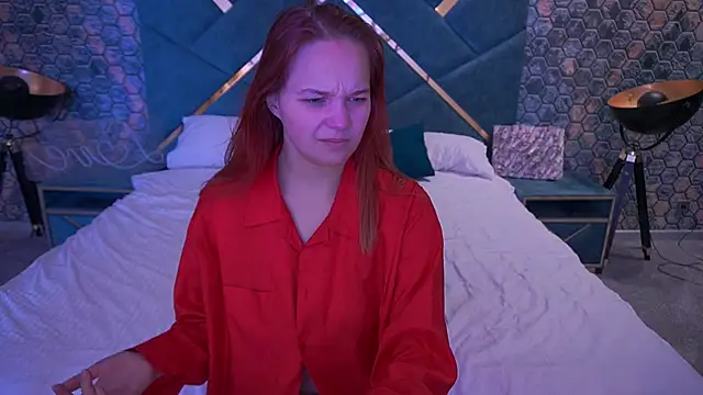 Sun Shine Lola online show from November 26, 2025, 7:19 am