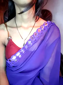 Snapshot of -AYUSHI01 chatting on November 25, 2025, 6:03 am -AYUSHI01 online show from November 25, 2025, 6:03 am