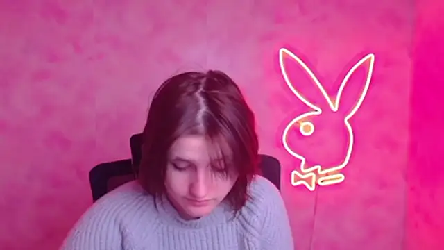 Alice Wonderme online show from January 18, 2026, 6:39 am