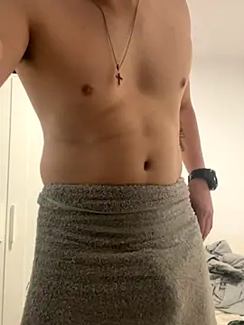 montewi online show from November 24, 2025, 7:03 pm