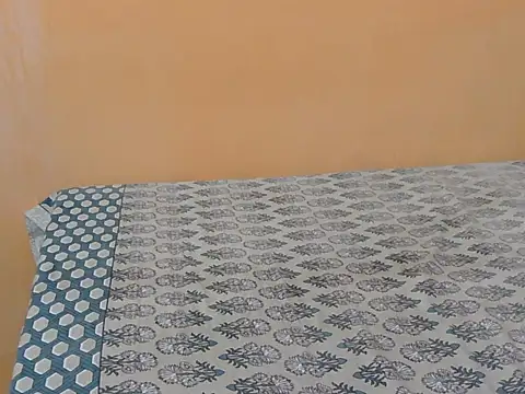 Honey Baby1 online show from January 11, 2026, 5:58 am