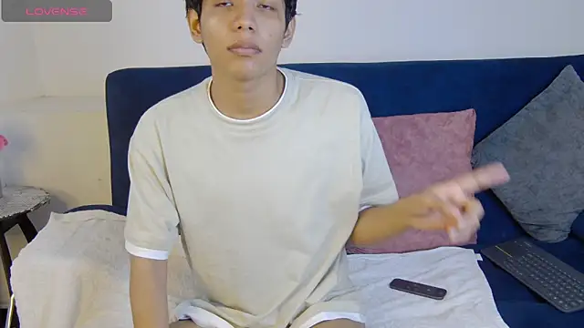 Snapshot of Liam_Sinclair chatting on November 28, 2025, 12:49 pm Liam Sinclair online show from November 28, 2025, 12:49 pm