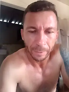 RobertoLuiz84 online show from February 14, 2026, 8:20 pm