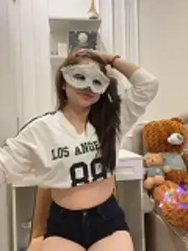 Queen-of-Love online show from March 9, 2026, 1:36 pm