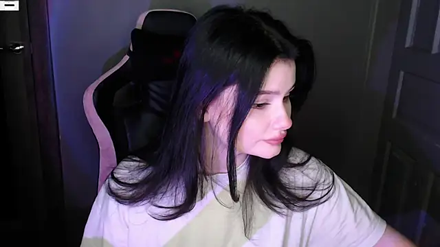 Moon raven online show from February 18, 2026, 11:34 pm