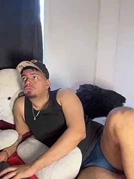 Henry villa23 online show from December 13, 2025, 8:15 pm