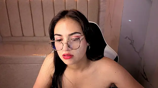 Snapshot of Anny_Star_Tx chatting on November 30, 2025, 1:12 pm Anny Star Tx online show from November 30, 2025, 1:12 pm