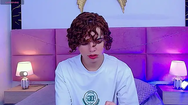 Skyee angel online show from February 5, 2026, 7:53 pm