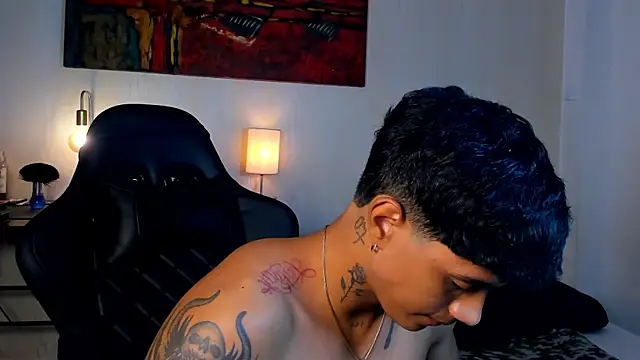 Snapshot of aress_damon chatting on November 22, 2025, 12:10 am aress damon online show from November 22, 2025, 12:10 am