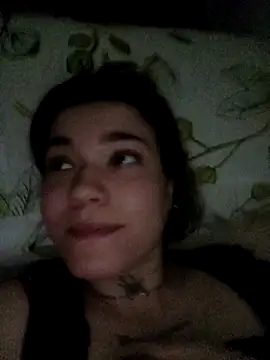 frutillitaaok  online show from November 22, 2025, 12:21 am